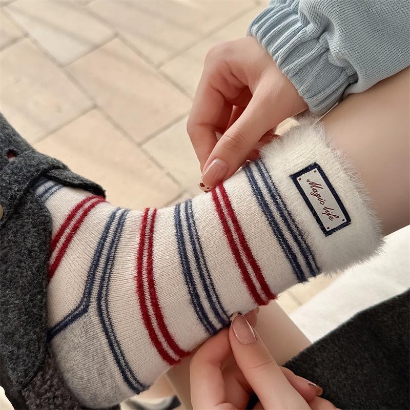 Woolen Socks for Women In Autumn and Winter, Thickened and Fleece Warm Mid-calf Socks, Striped Trendy Long Socks