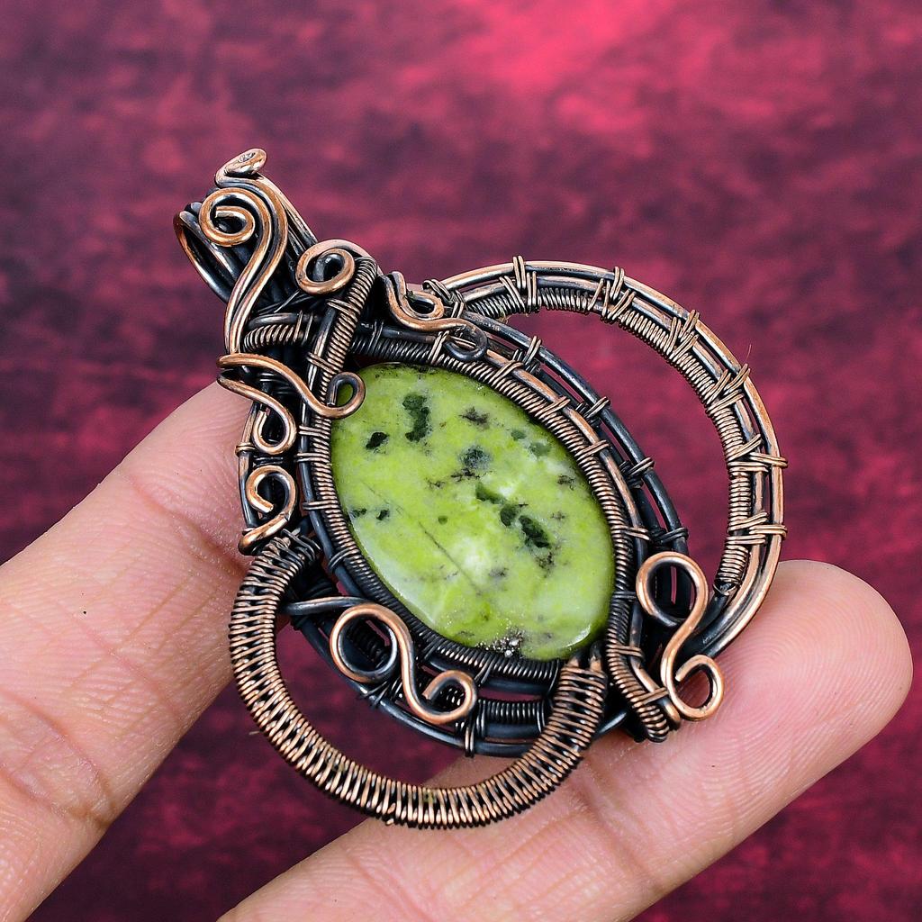 Serpentine Gemstone Pendant Copper Wire Wrapped Decent Jewelry Gifts For Mother