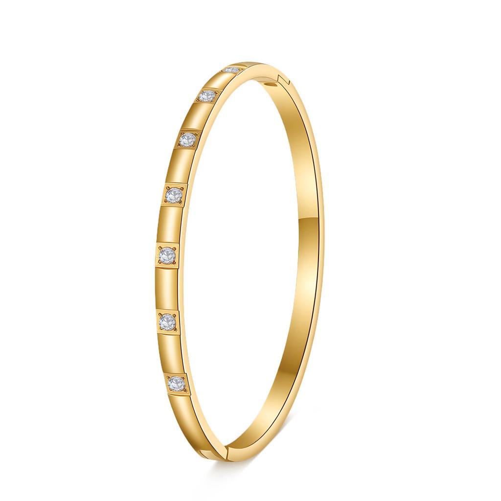 European Women's Diamond-Inlaid Stainless Steel Jewelry Set: Ring, Bracelet, Necklace