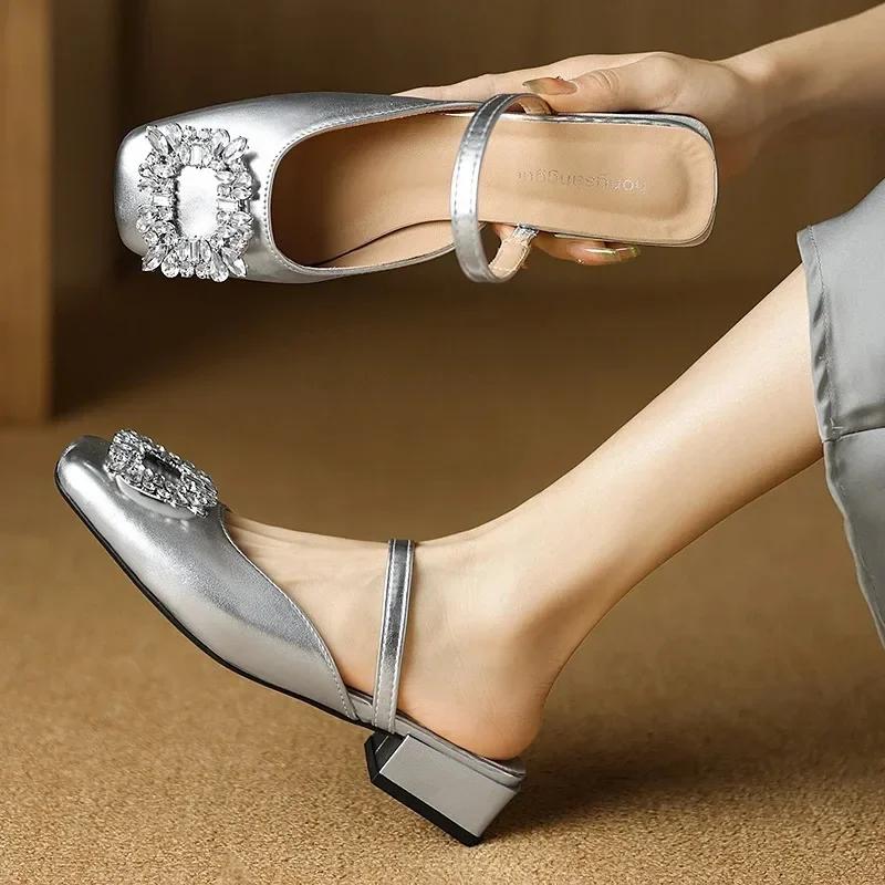 Womens Slippers with Diamond Anti Slip Middle Heel Close Toes Strap 2025 New Summer Outdoor  Fashion Slippers Women Shoes