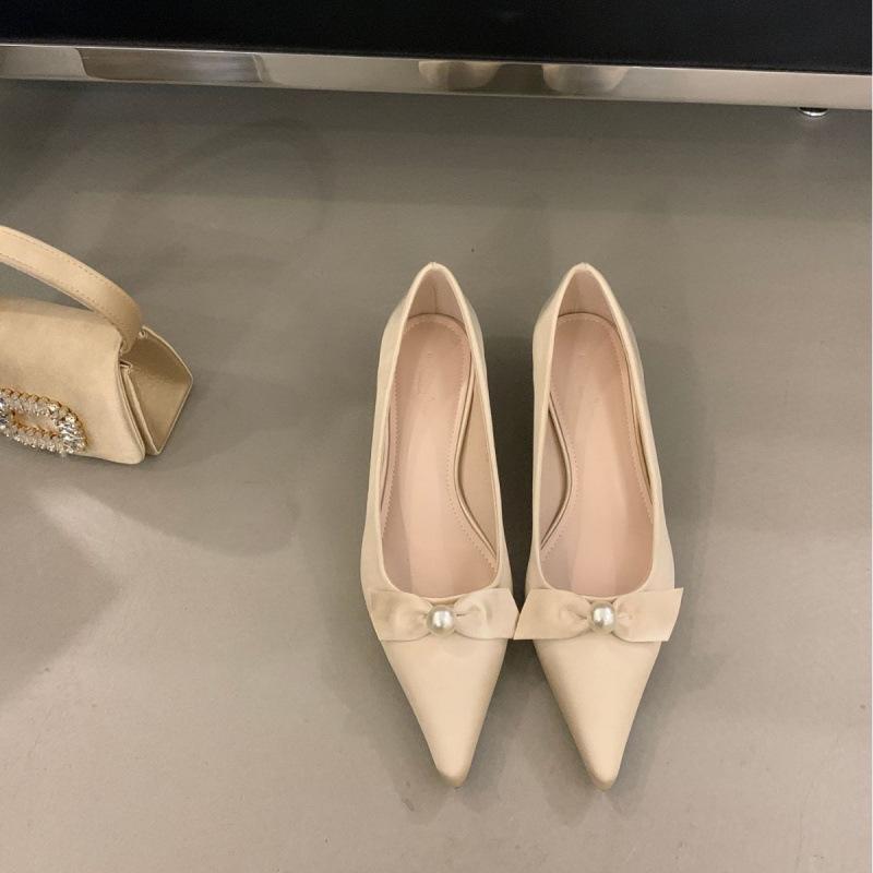 2025 New Year's Fashion Women's Shoes Pointed Head Shallow Mouth Pearl Buckle Type High Heel Thin Heel Commuter Small Leather Shoes Women's Single
