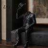 Creative Desktop Display Statue 3D Printed Sitting Gentleman Ornament, Minimalist Abstract Faceless Figurine, Unique Tabletop Ornaments Aesthetic Art