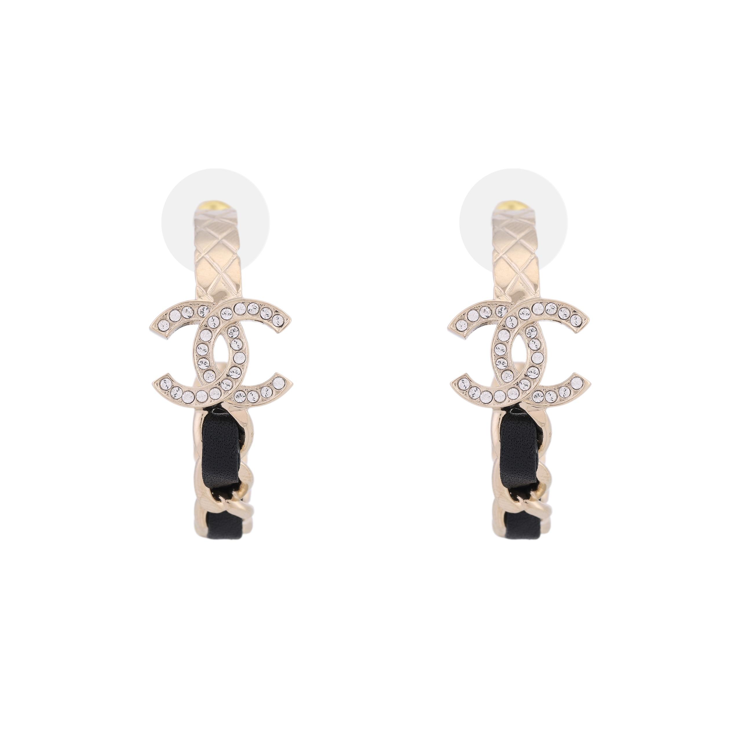 

Chanel Logo Metal Calfskin Rhinestone Earrings Women earrings Black Gold ABB971-B14689-NS659 Box+Padding Board,F,Black/Gold