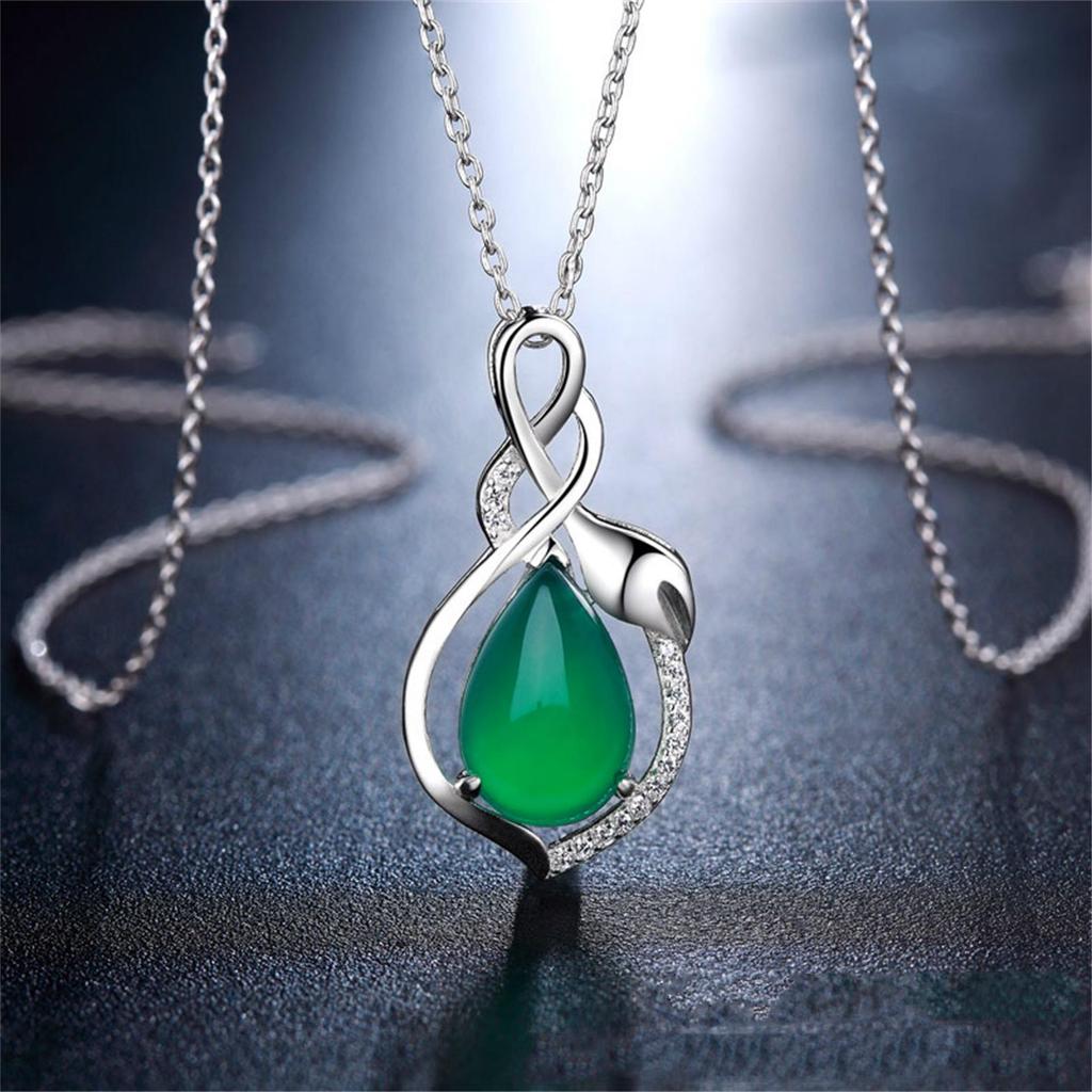 Zhenrong Silver Necklace with Green Chalcedony Pendant - Korean Style Jewelry, Fashionable and Simple Design