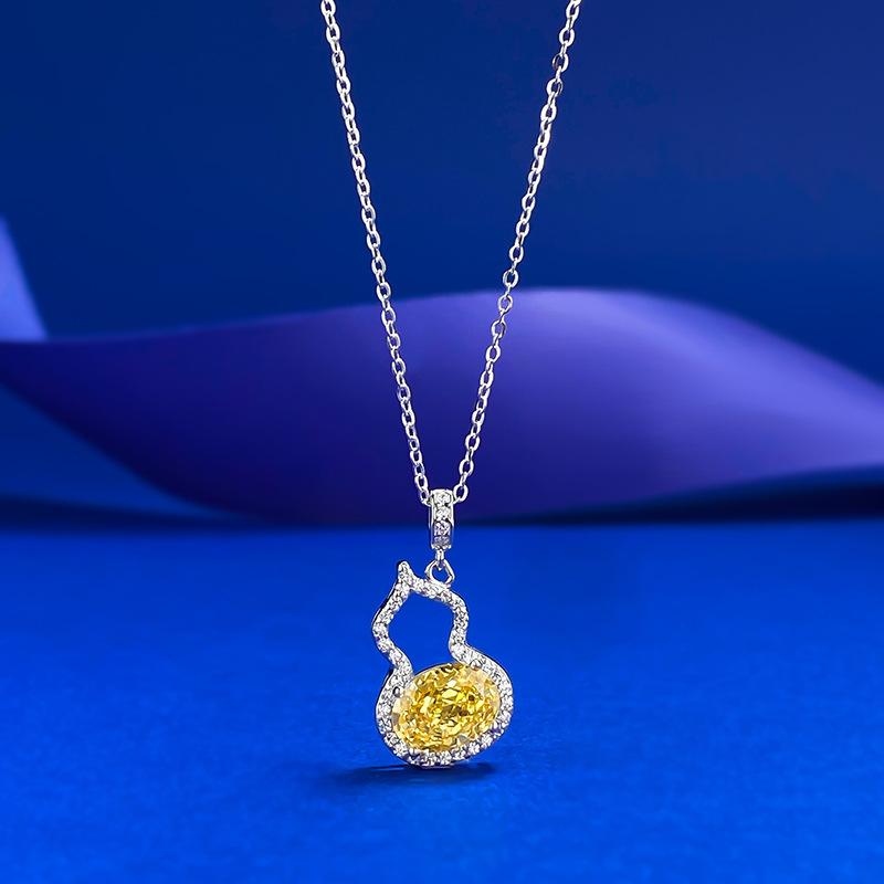 

Inlaid 6 * 8 Yellow Diamond Gourd Pendant Women S Trend White Necklace 925 Silver