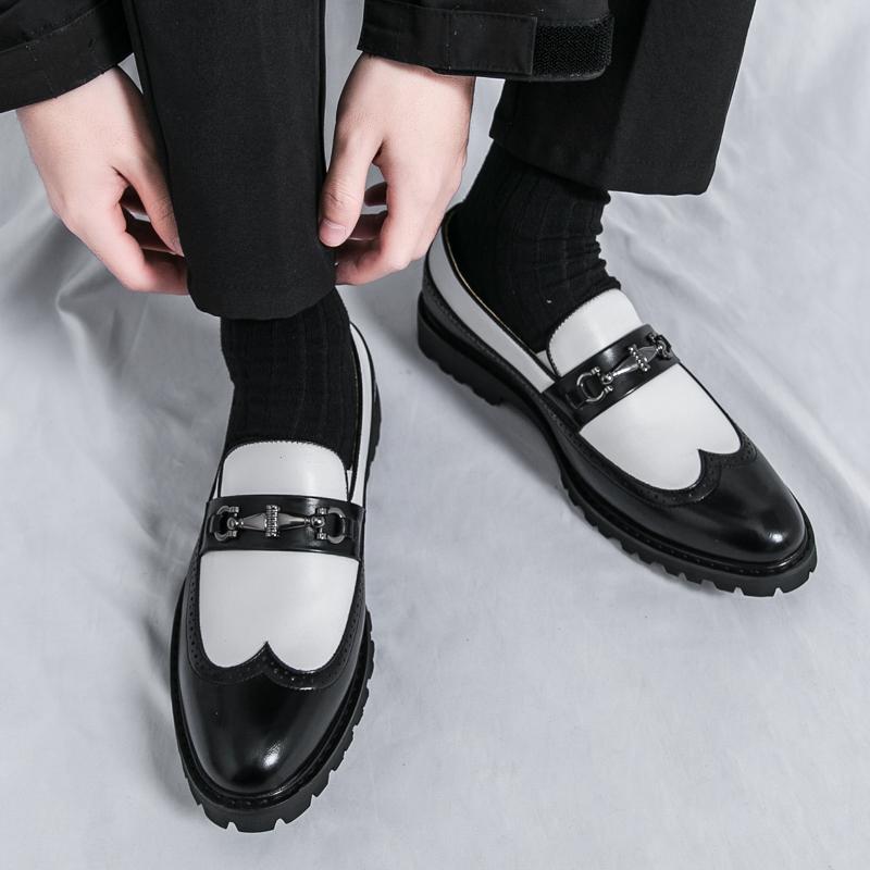 Herren Ganzjahres-Ein-Schritt-Retro-Britisch-Set Spitz zulaufende Loafer Koreanische Version Atmungsaktiv Faul Lässig Herrenschuhe