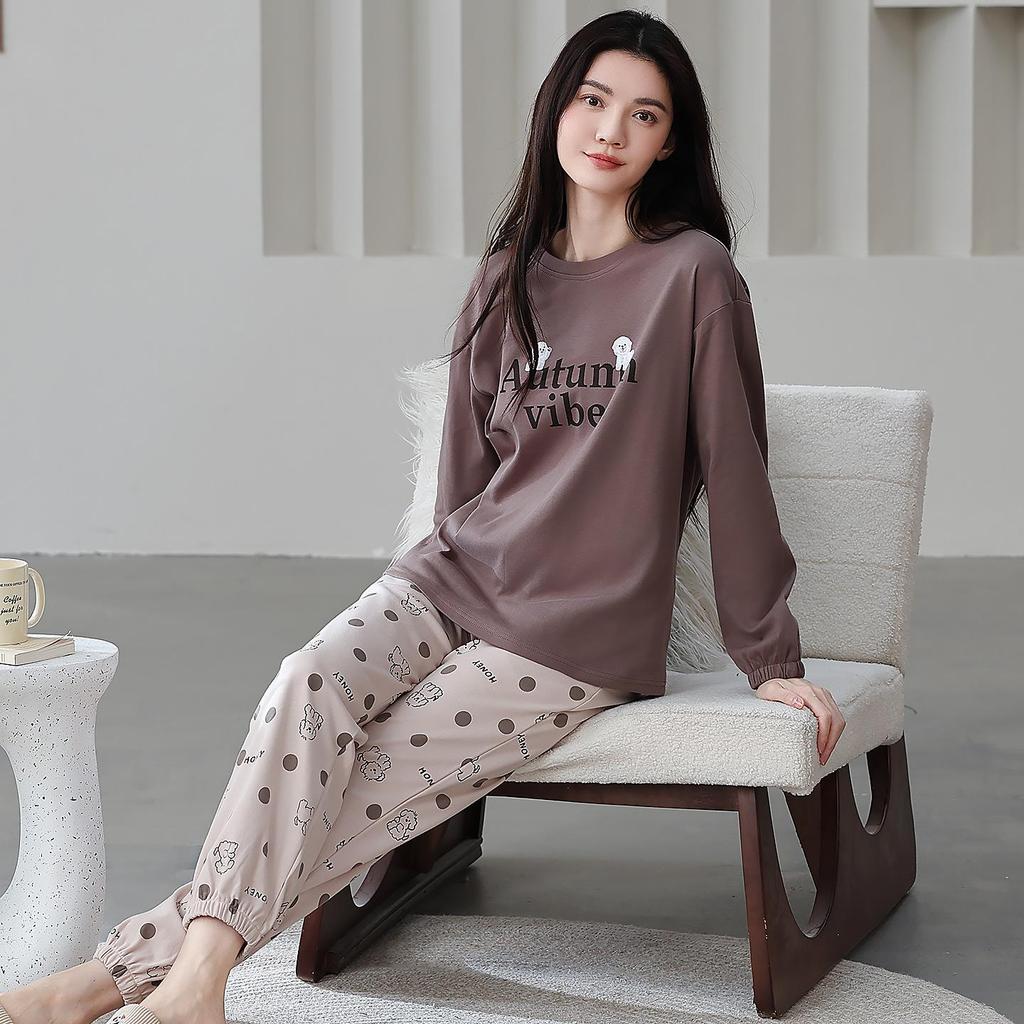 100% Cotton Women's Pajama Set – Breathable, Sweat-Absorbent, Long Sleeve Crew Neck for Indoor & Outdoor Wear (Autumn/Winter)