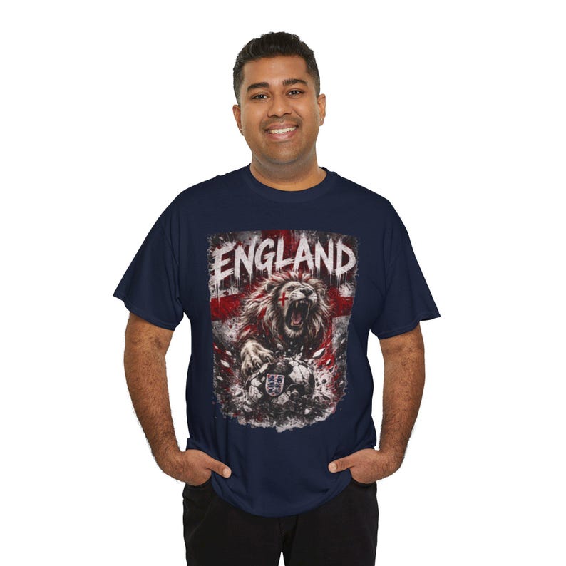 England Lion T-Shirt: World Cup Football Fan Tee, Graffiti Style Graphic Support XL