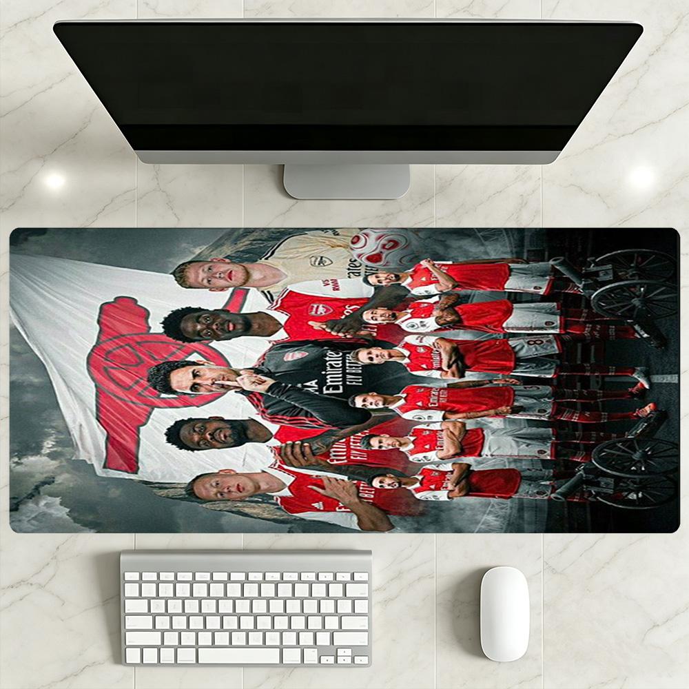 Arsenal Football Player Large Mouse Pad Keyboard Mat Computer Desk Keyboard Mat Non-Slip Rubber Base Office Desk Accessory