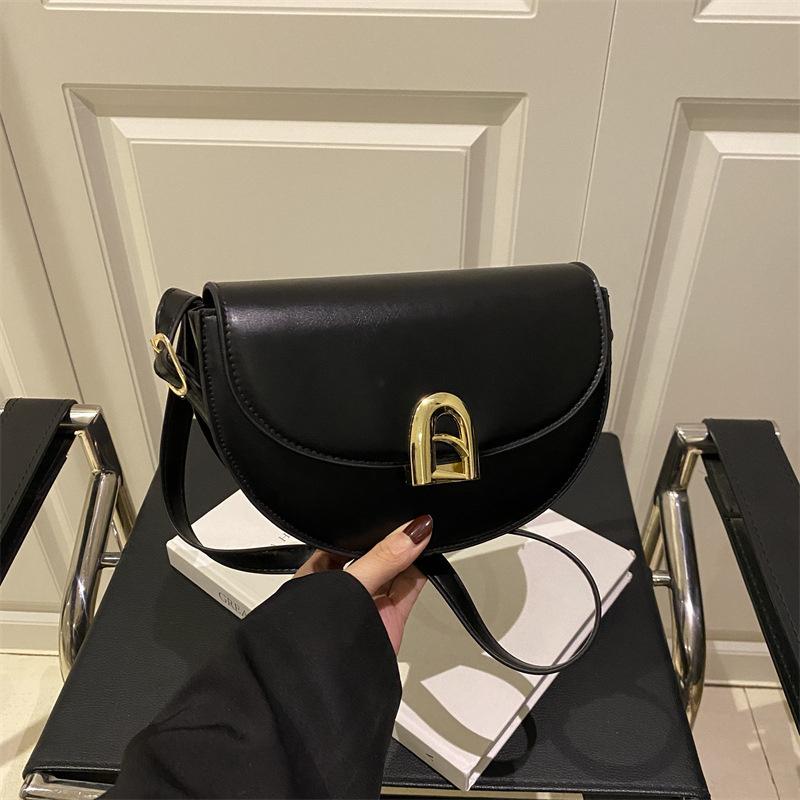 

Yogodlns Retro Commuting Handbag Women High-end Saddle Bags Casual Versatile Single Shoulder Crossbody Bag For Daily Use 22x7.5x15.5cm чёрный