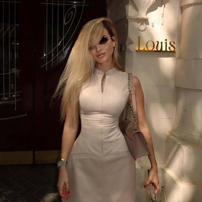 2025 Summer European & American Sleeveless Slim Fit Hip-Wrap Dress