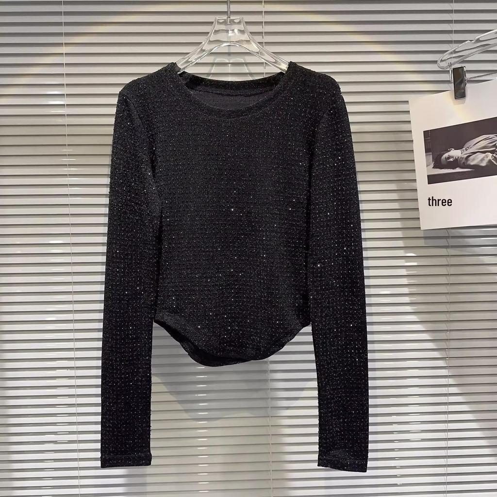 Übergröße Strass T-Shirt mit geschwungenem Saum für den Herbst