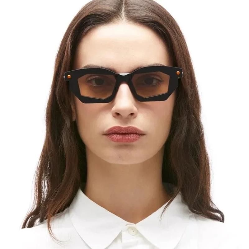 Punk Vintage Sunglasses Women Men Luxury Brand Designer Sun Glasses Outdoor Driving Rivet Shades UV400 Protection