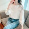 Fashion Summer O-Neck Knitted Sweaters Pullovers Women Tops Flower Embroidery White Women Sweater JJ20