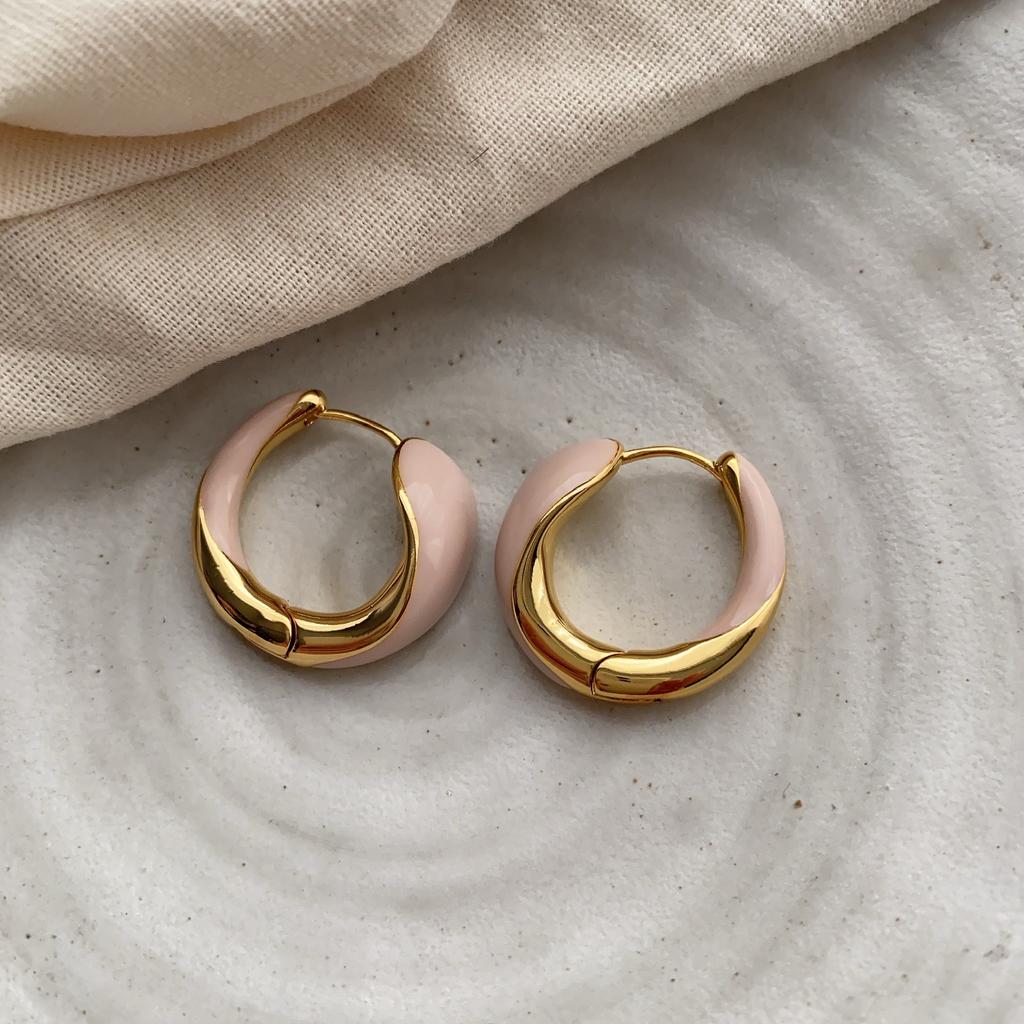 Naked Pink Enamel Oil Drop Earrings Real Gold Earrings Simple Style White Ear Buckles Women
