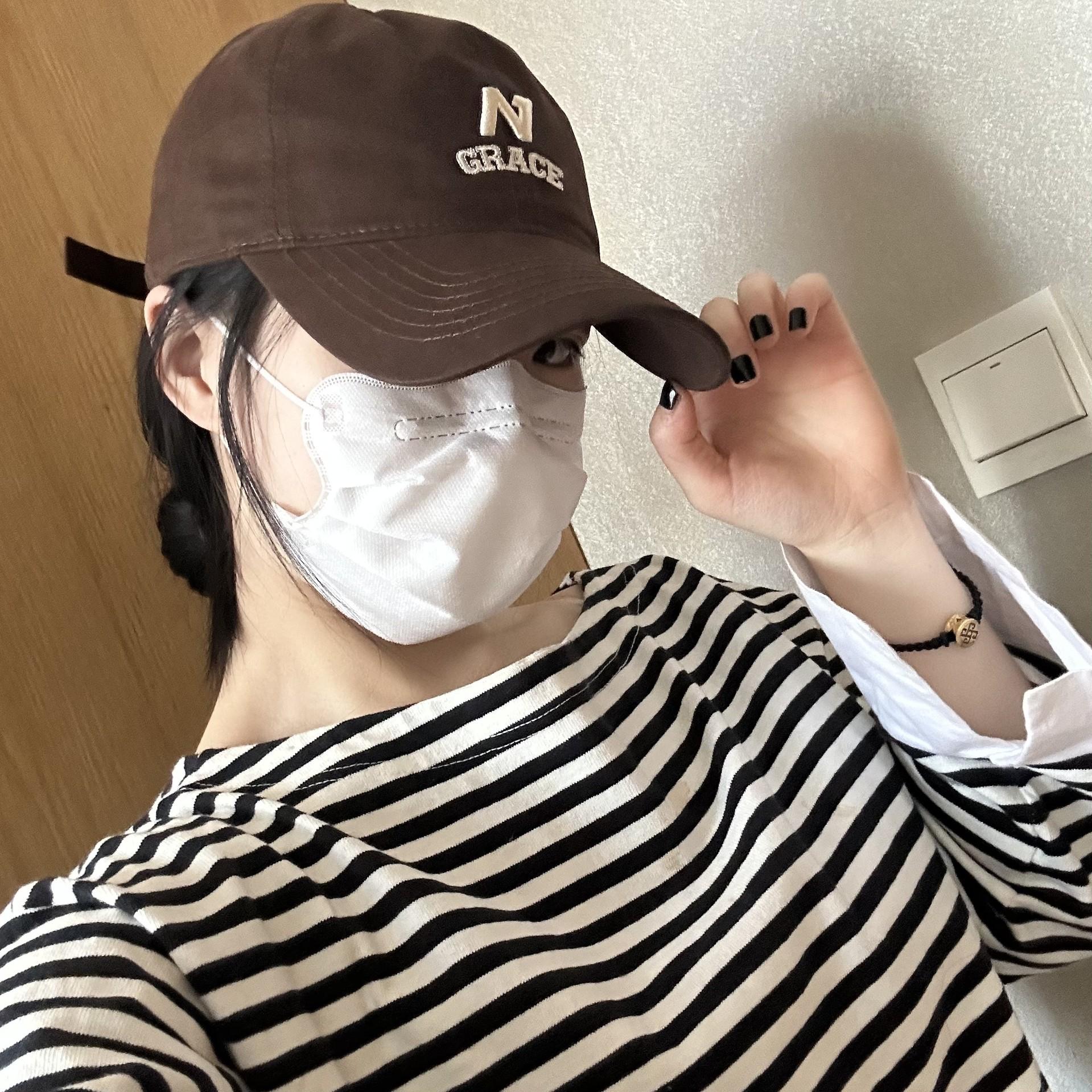 

Korean Version with Versatile and Fashionable Three-dimensional Letter Embroidered Baseball Cap for Men and Women Street Couple Soft Top Baseball Cap Adjustable