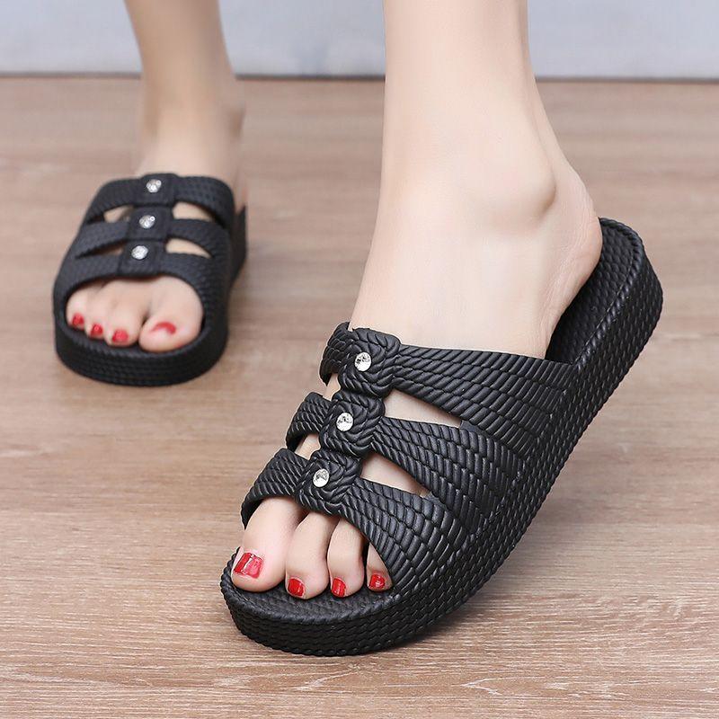 Ladies' Summer Slippers Thick Soled New Wear Resistant Daily Anti Slip Casual and Comfortable