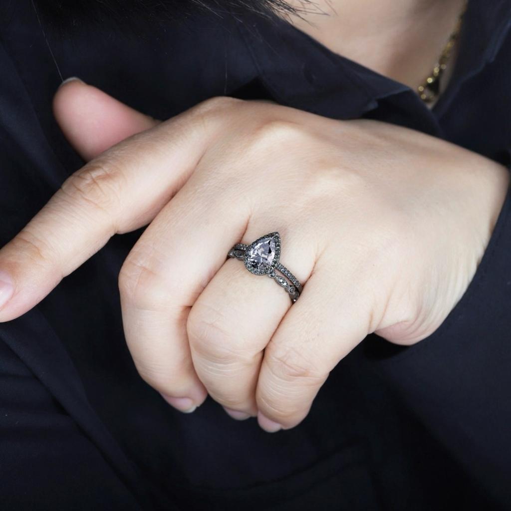Luxury New Water Drop Full Diamond Women's Ring Ins Diamond-encrusted Zircon Fashion Trend Korean Version of Girls' Wedding Ring