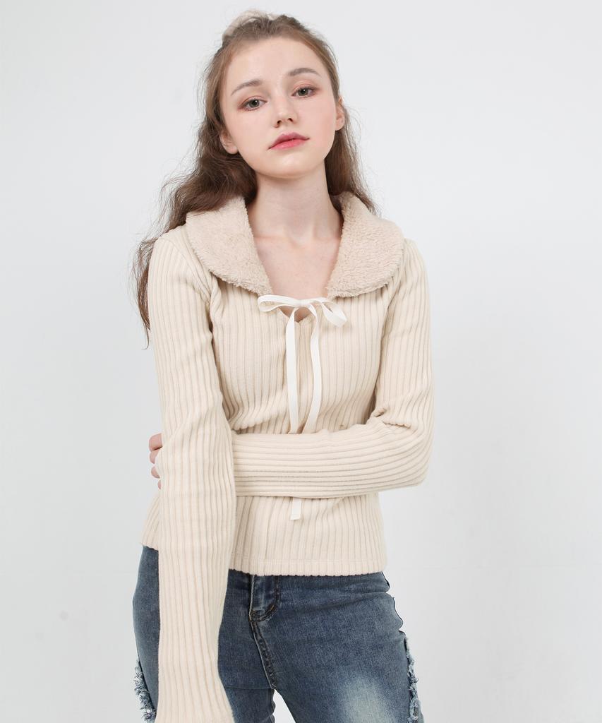 CATTLINE Fur Collar Knit T-Shirt (Beige)