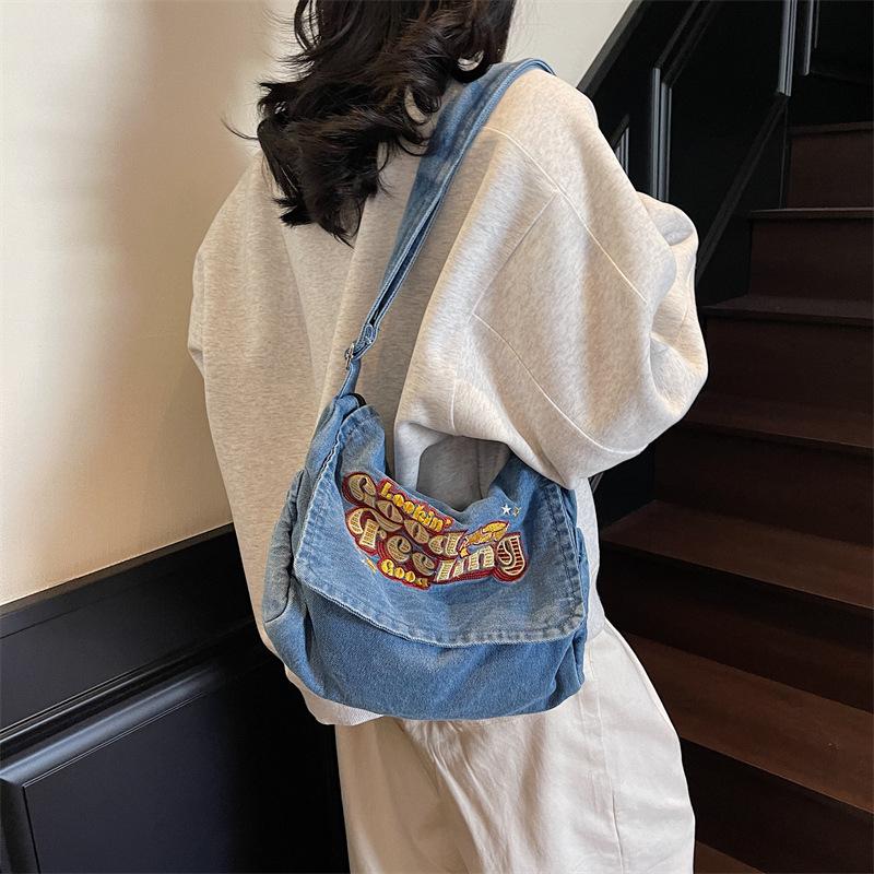 Retro Denim Bag, New Tote Casual Shoulder Bag, Large-capacity College Student Messenger Bag Tide