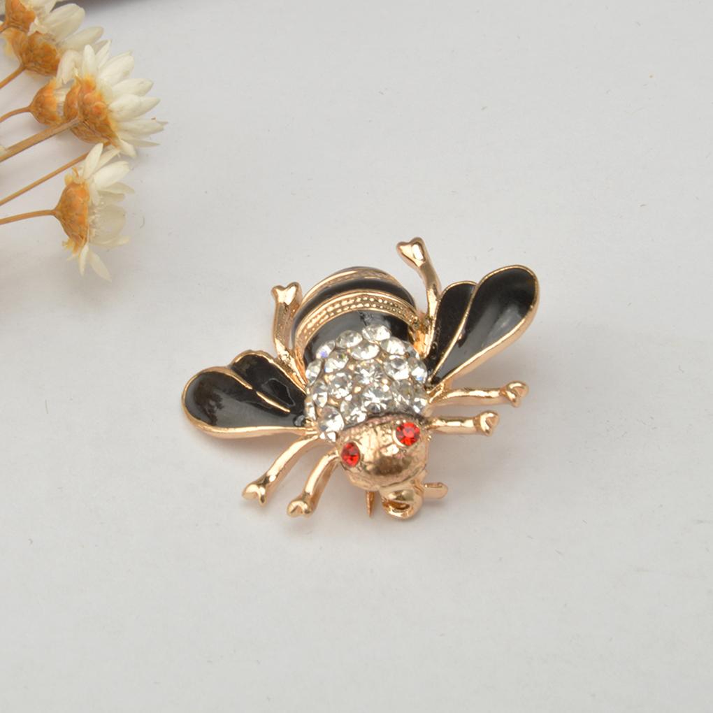 Bee Brooch Enamel Cute Exquisite Charming Rhinestone Romantic Vintage Breastpin Valentine's Day Brooches for Woman Jewelry Gift