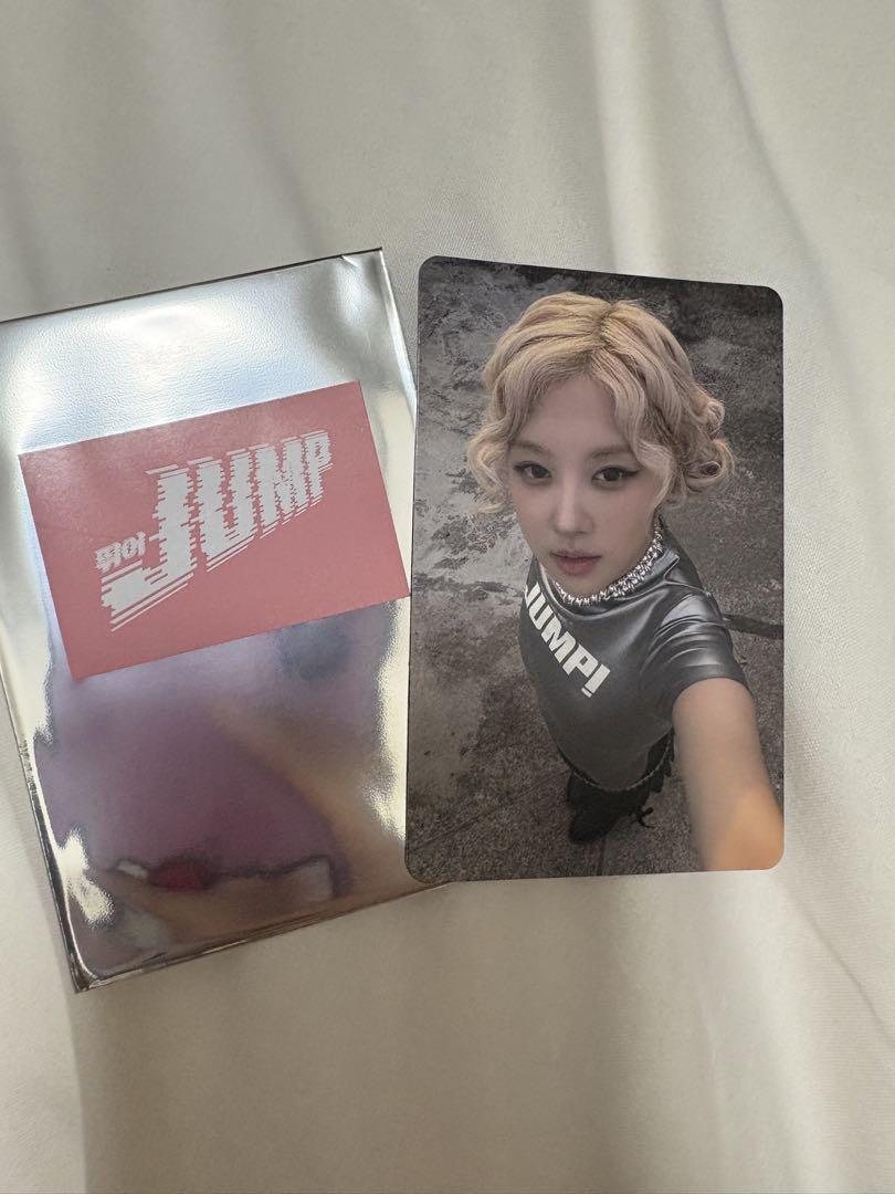 

[USED] BLACKPINK DEADLINE pop up Osaka Rosé