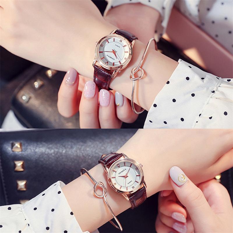 Fashion Couple Watches Leather Strap Simple Casual Quartz Wrist Watch Analog Watch