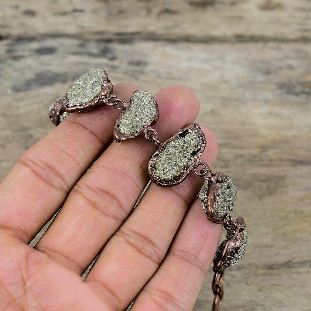 Náramok z hrubého pyritového drahokamu Náramok z electroformed medi Náramok s nastaviteľnou retiazkou Electroformed šperky Ručne vyrobený náramok Darček pre manželku