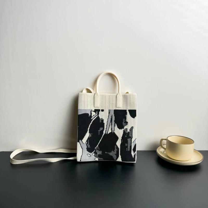 New Large-capacity Knitted Bag, High-end, Mobile Phone Bag, Niche Shoulder Messenger Bag, Cartoon Fashion Handbag.