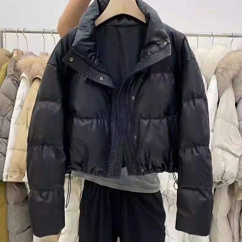 

Wash-Free Leather Oil Winter Coat: Thickened, Warm, Korean-Style, Stand-Up Collar, Short Length, Age-Reducing, Light Luxury Women s Jacket. 2XL (161-175 jin)