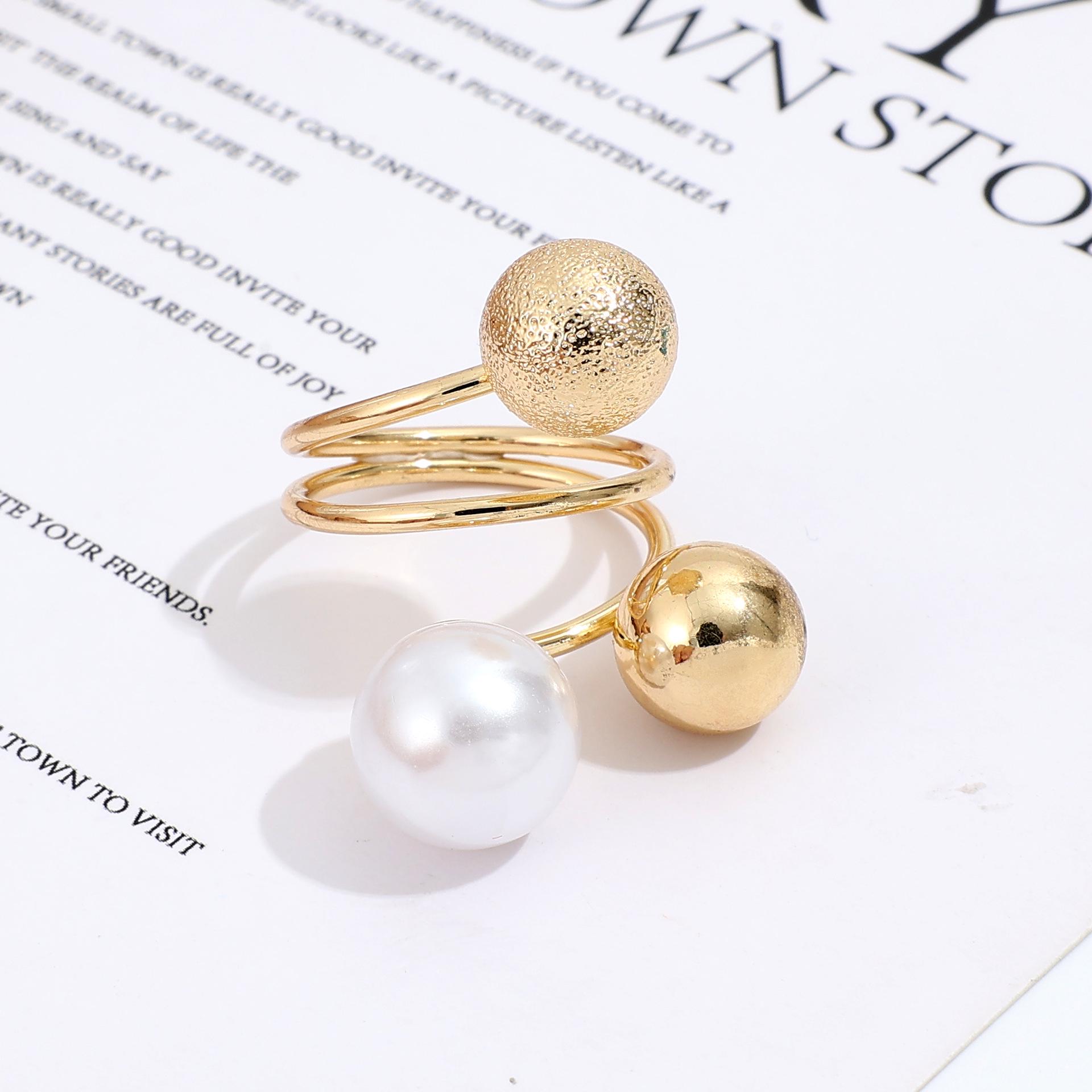 

Изысканная пряжка для шарфа с геометрическим жемчугом - универсальный весенний шелковый аксессуар