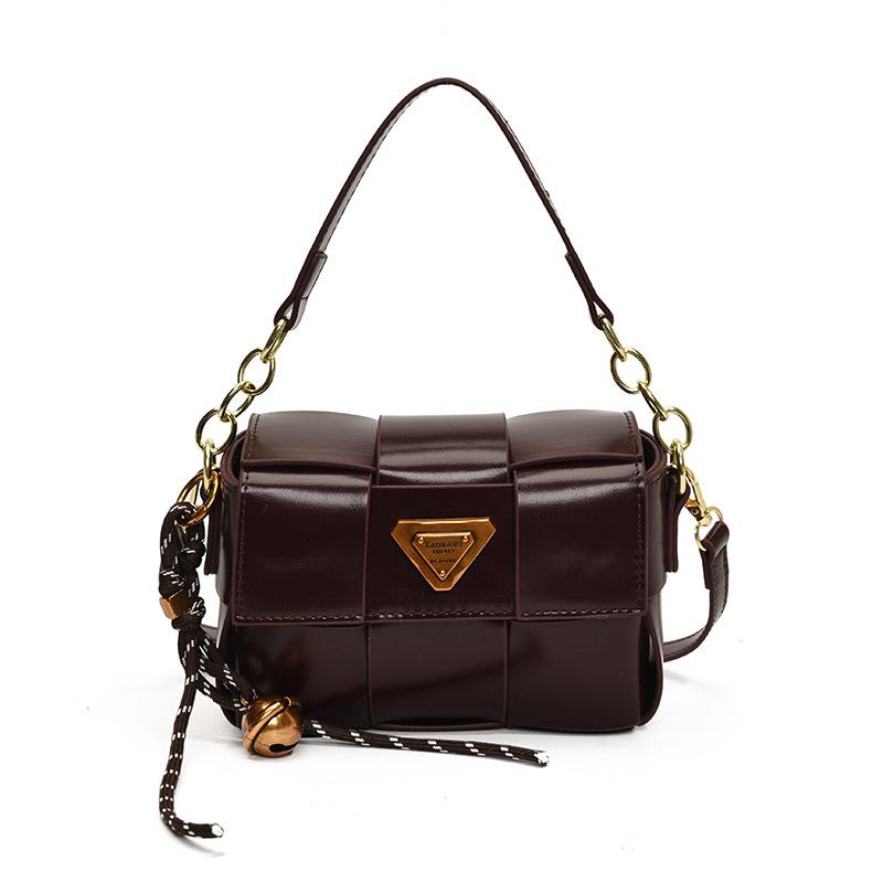 Fashion casual underarm bag women 2025 retro new trend woven small square bag Korean version niche design shoulder bag