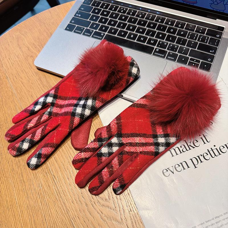 

Plaid German fleece season cycling, fleece women point fingers to warm outdoor driving червоний