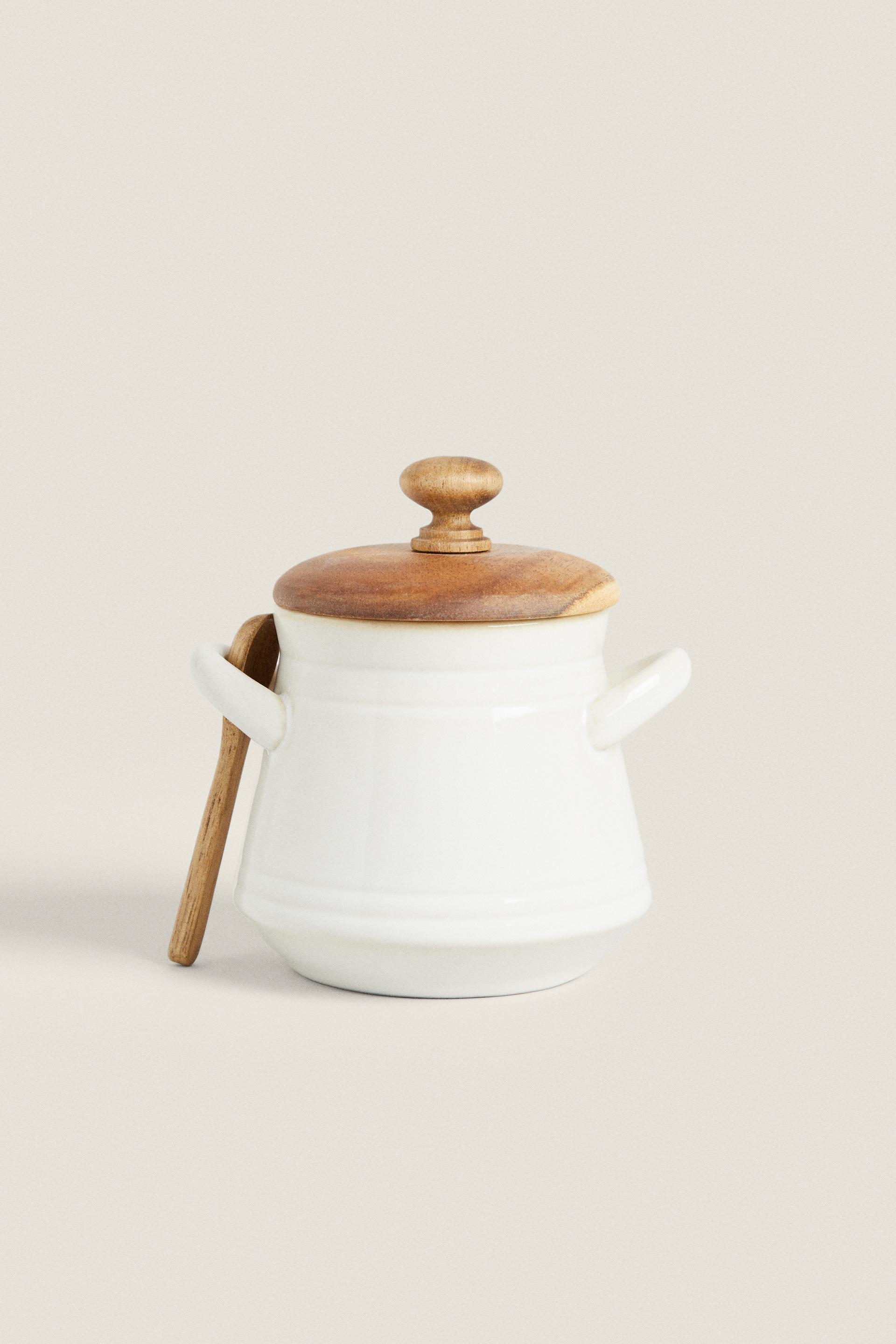 

КЕРАМИЧЕСКАЯ САХАРНИЦА С ДЕРЕВЯННОЙ КРЫШКОЙ