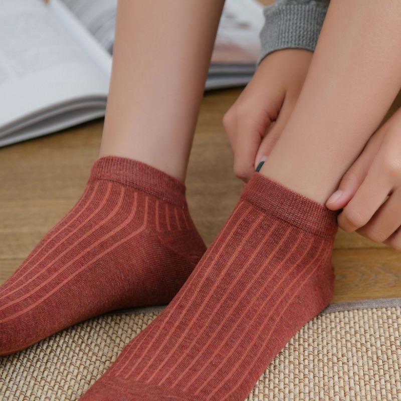Women's Summer New Style Draw A Solid Color Breathable Cotton Boat Socks