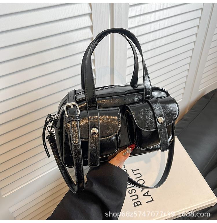 Fashion Versatile Korean Version Bowling Bag 2025 New Shoulder Messenger Bag Foreign Style Niche Design Personalized Pillow Bag