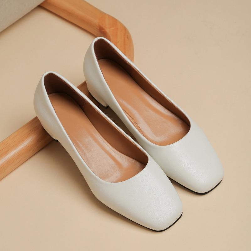 2025 spring new large size 41 square head single shoes thick heel shallow mouth grandma shoes comfortable low heel four seasons women's shoes