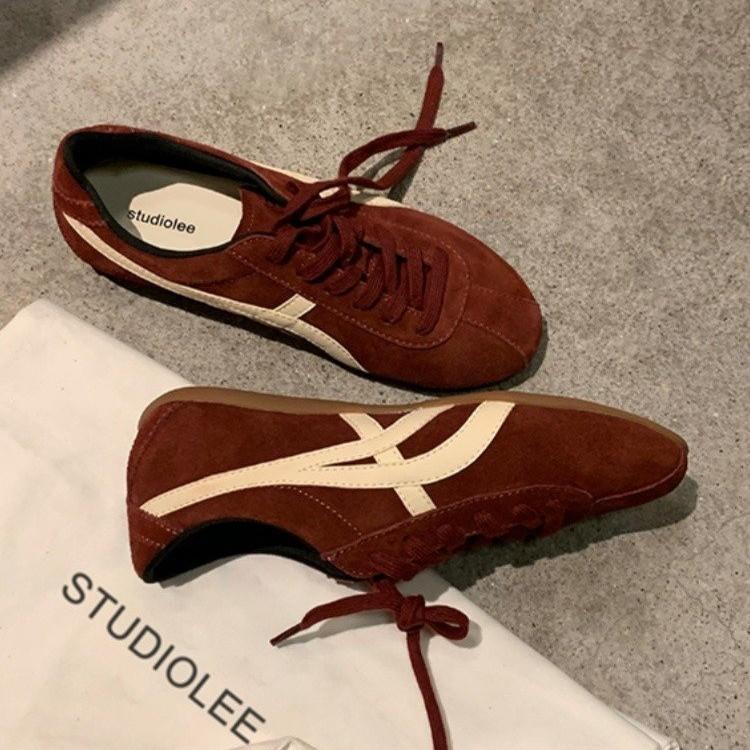 Yueyu new versatile fashionable contrasting color lace-up flat soft baseplate shoes casual Forrest Gump training shoes women's autumn and winter mod