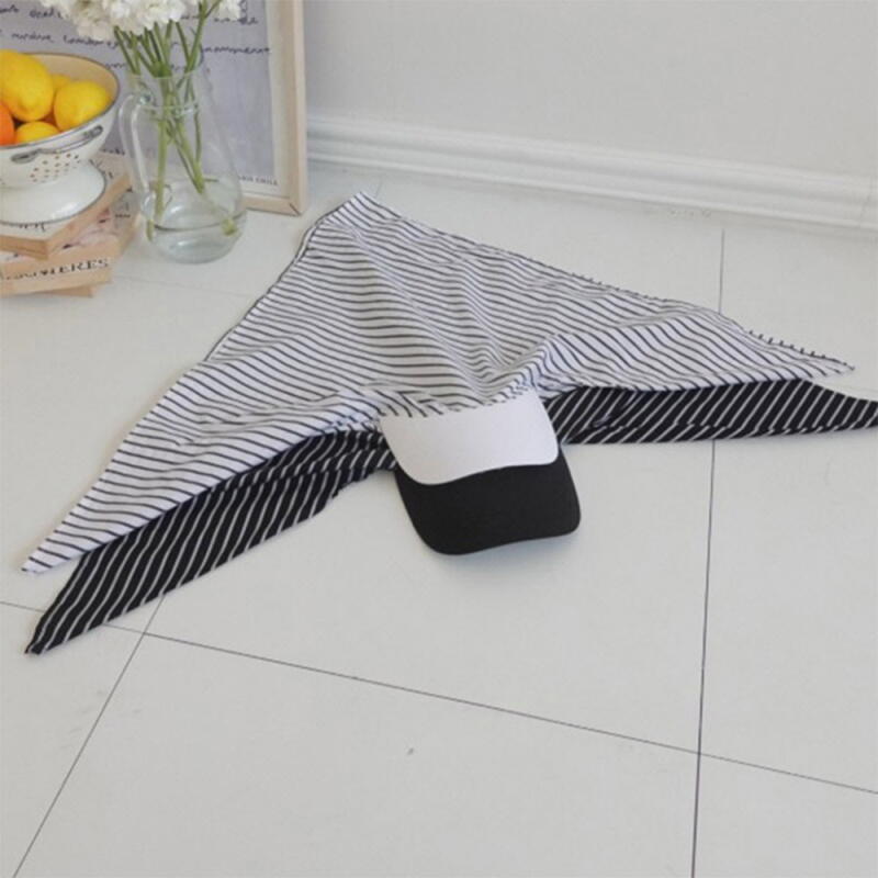 

Women s two-tone striped pattern men s hooded hat white