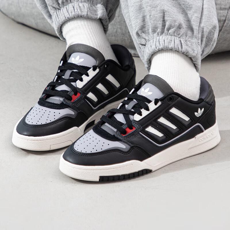 

Adidas IG4333 Low-Top Unisex Sneakers 9