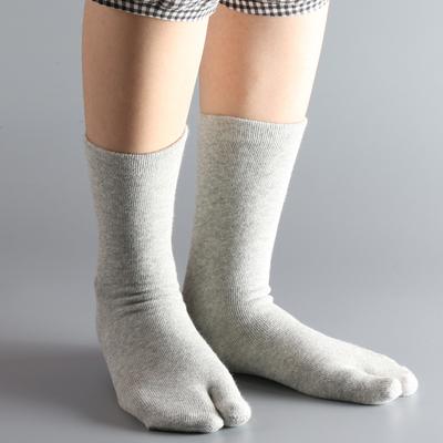 Japanese Style 2 Toe Socks Solid Color Cotton Men Women Breathable Separate Flip Flop Two Fingers Socks Warm Mid Tube Socks