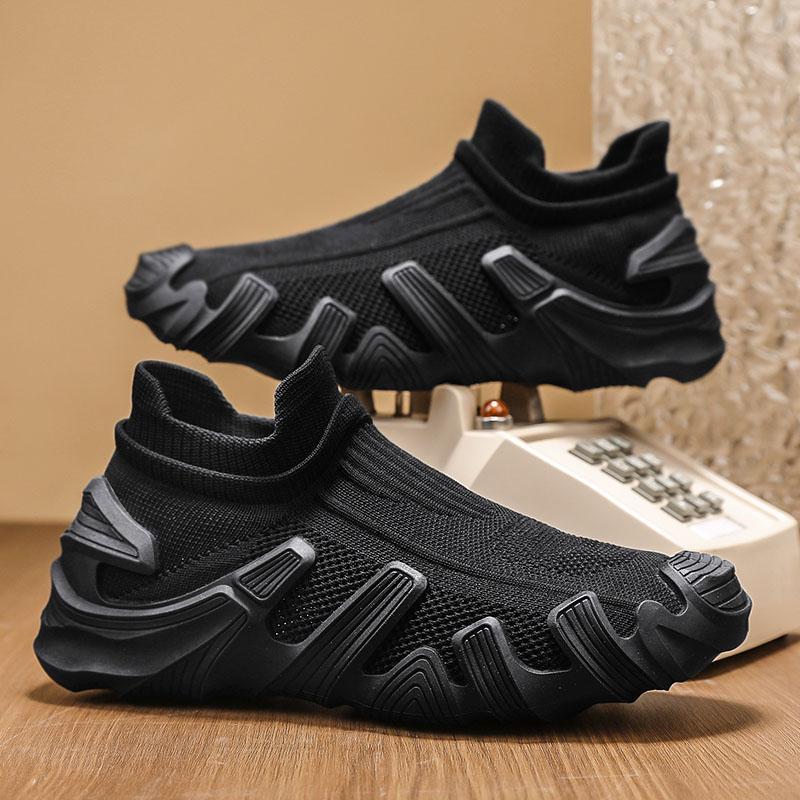 Sommar Nya Andningsbara Vardagliga Sportskor Herr Tjocksulade Löparskor Nya Flygande Vävda Sockskor Herrskor