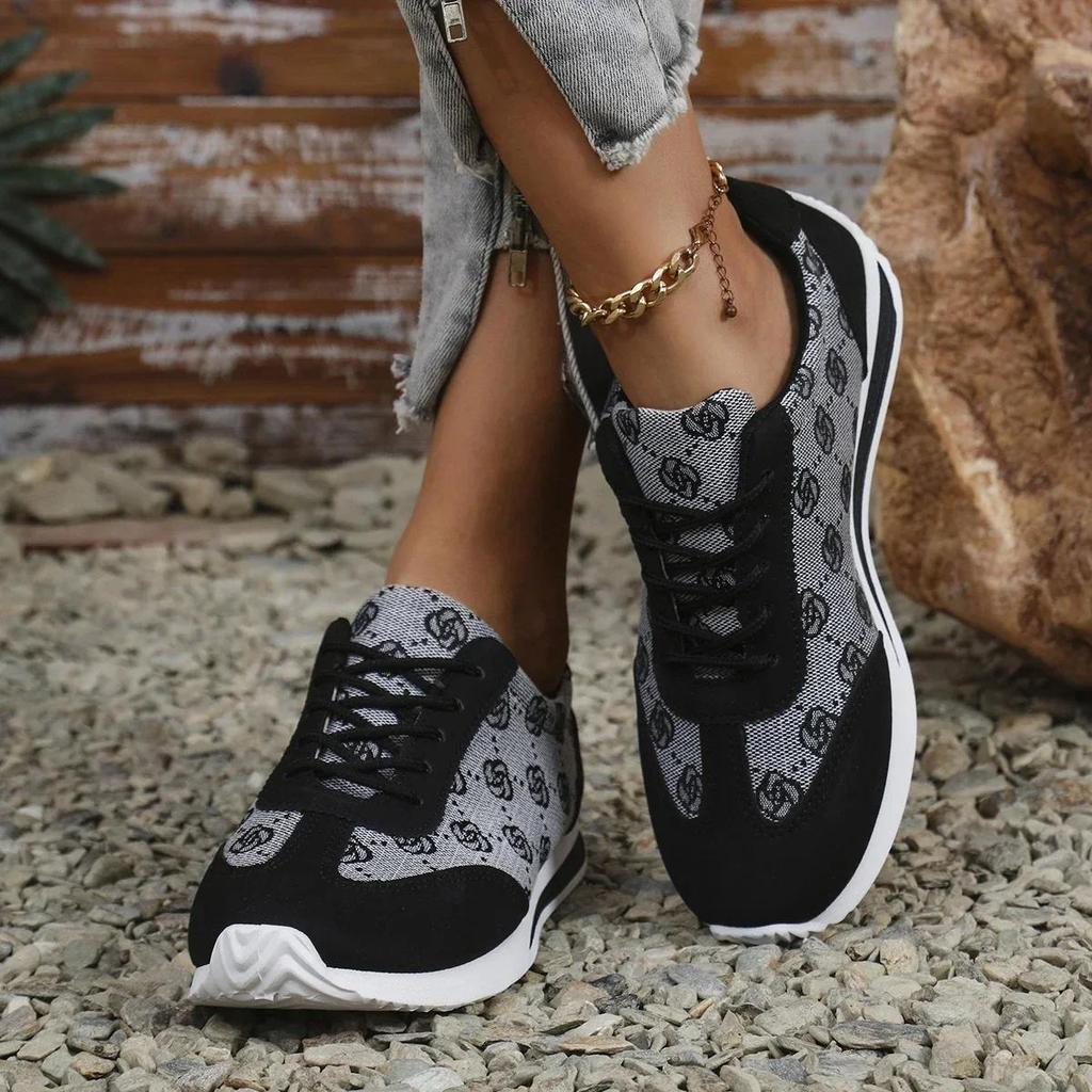 Spring and Summer Women Designer Mouth Breathable Cross Strap Sneakers Flat Comfortable Casual Walking Sneakers De Mujer
