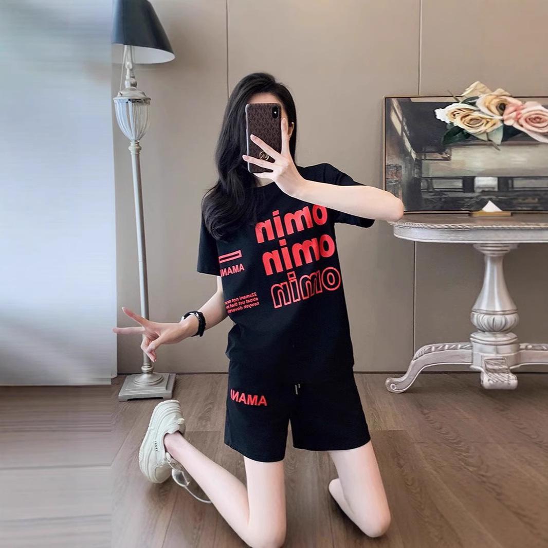 

Women s Summer 2025 Black Two-Piece Casual Sportswear Set - Age-Reducing Short-Sleeve T-Shirt and Shorts for Running. XXL чорний