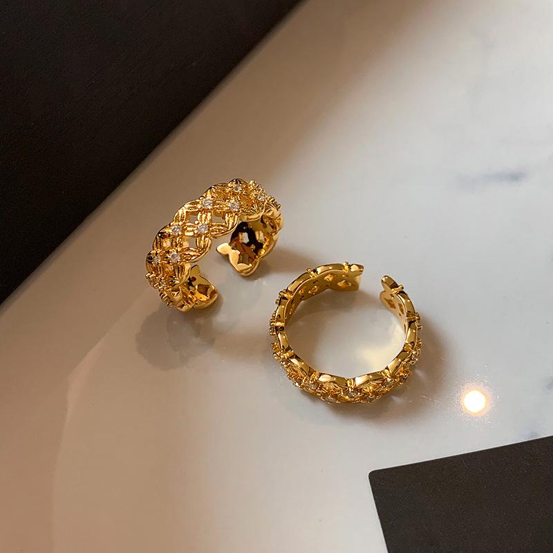 18k Gold Plated Zircon Ring: Exquisite Luxury Openwork Design, High-End Hand Jewelry.