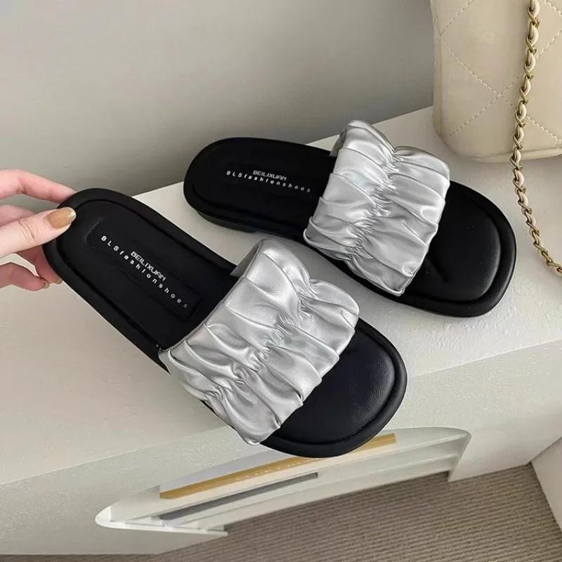 

Летние новые стильные модные элегантные повседневные женские туфли однотонные с круглым носком легкие тапочки на плоской подошве с открытым носком 42 серебряный