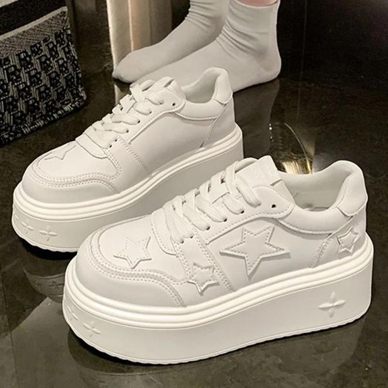 Autumn Women Platform Sneakers Outdoor Casual Personalized Stars Design Skateboard Comfortable Lace Up Sneakers Sport Shoe 35-40