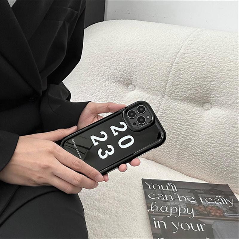 2023 Simple Stylish Soft Black Phone Case For Iphone 14 13 12 11 Pro Max Cute Silicone Lens Protective Plain Soft Cover Funda
