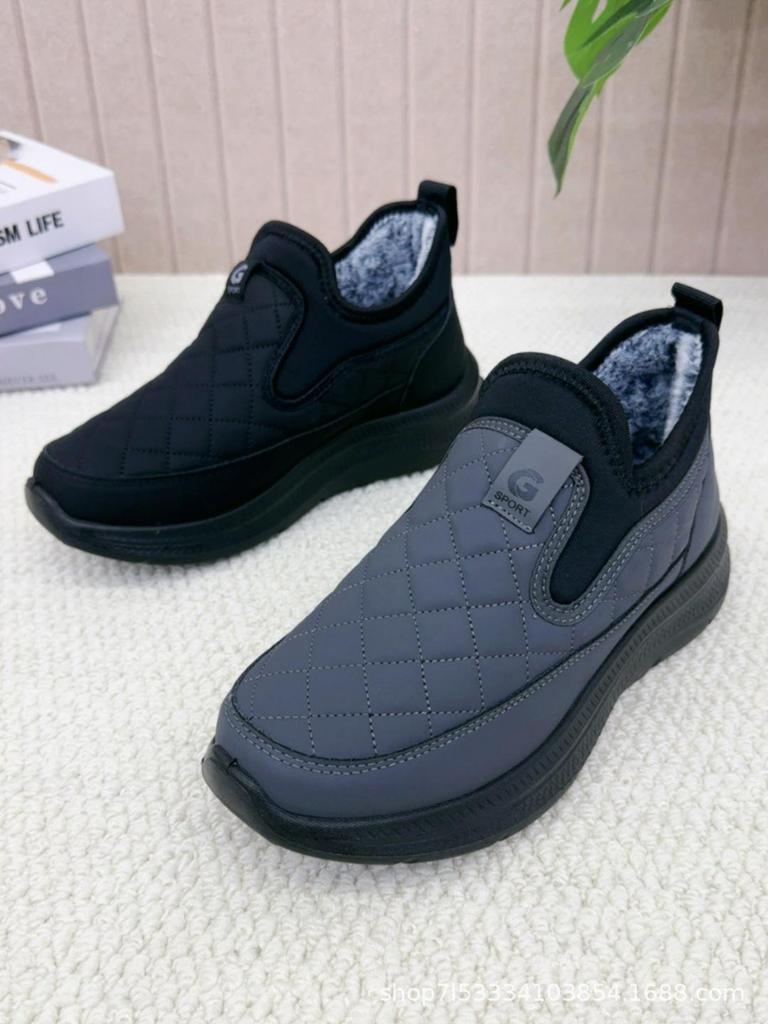 Men's Winter Velvet Slip-On Waterproof Casual Shoes - Non-Slip Soft Bottom for Middle-Aged Dads