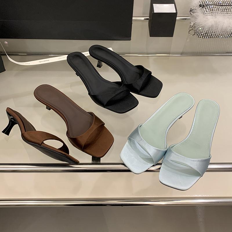 Summer Fashion Open Toe Silk Women Slipper Slip On Elegant Thin Low Heel Dress Ladies Slides Shoes Zapatillas De Mujer